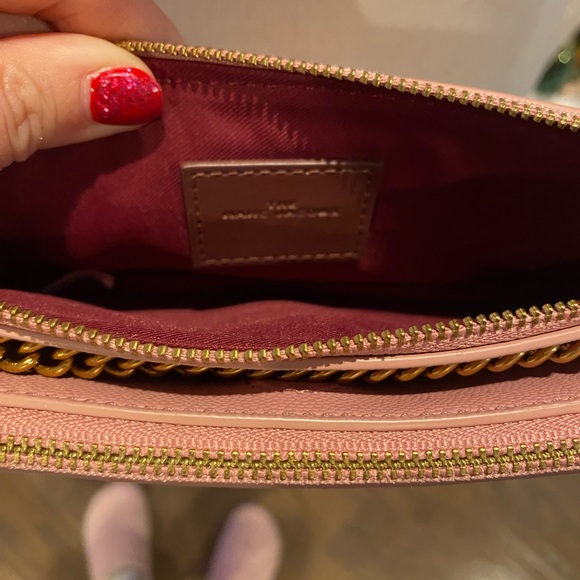 ✨Marc Jacobs (EUC) Multiple Badge crossbody bag✨ - Picture 9 of 15